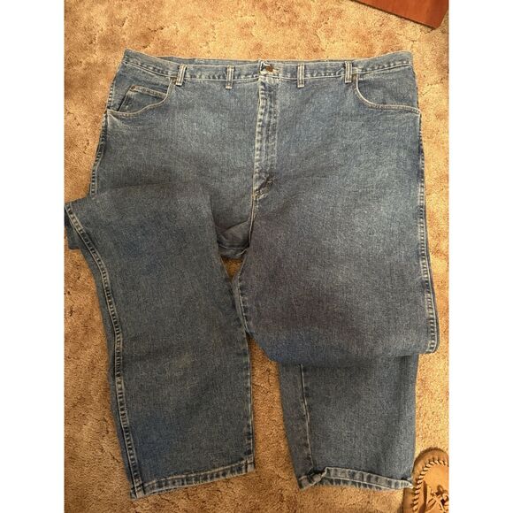 Wrangler Other - EUC Wrangler Rugged Wear Men's Blue Denim Jeans Size 52x32
